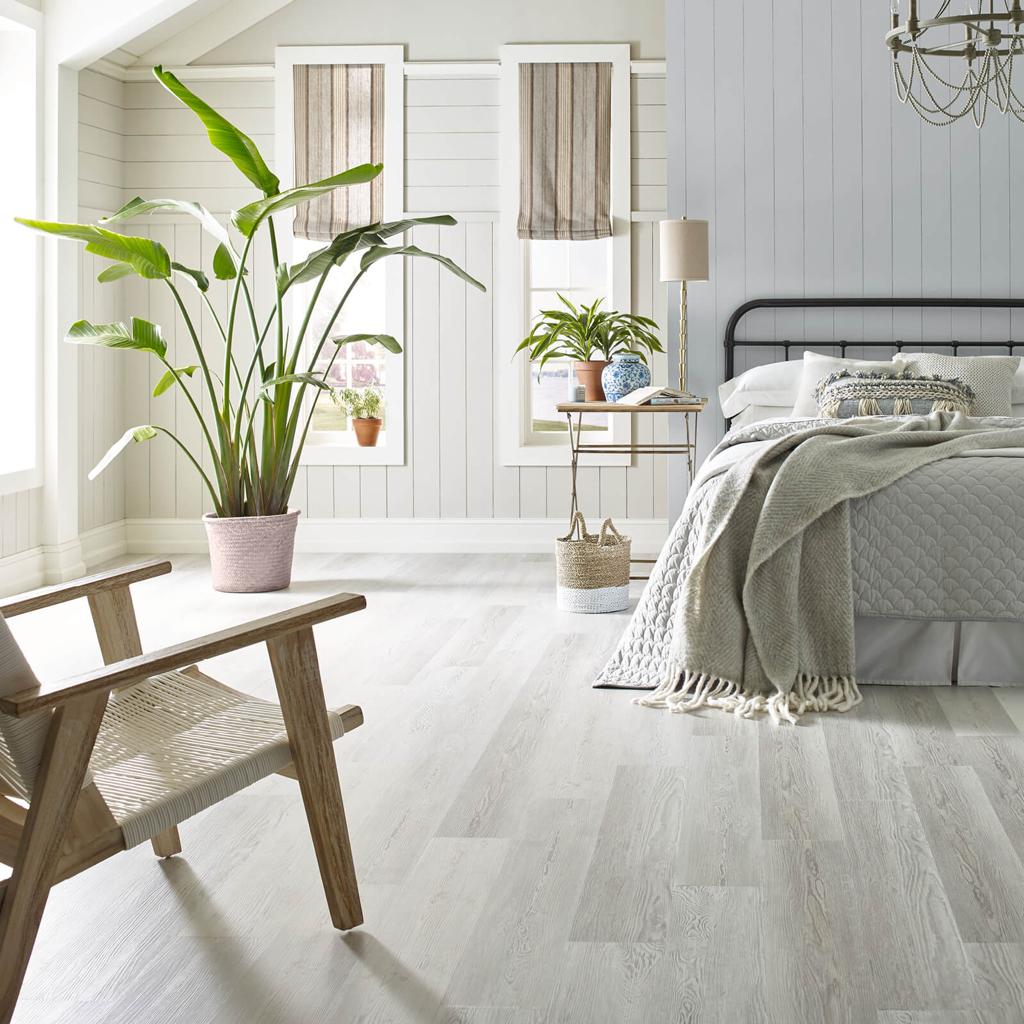 Here’s Why Vinyl Flooring is the Best  Flooring Solution for You